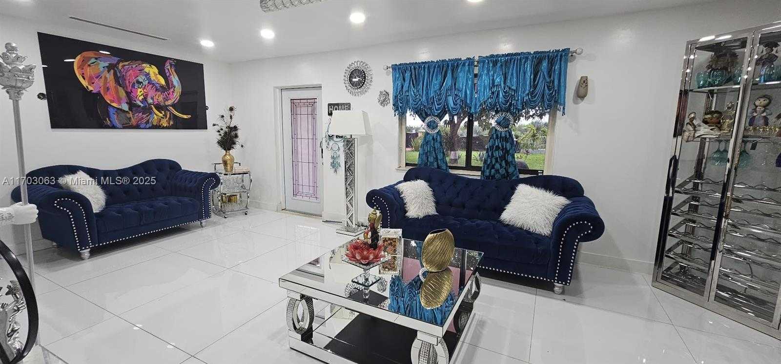 Small Image of 15700 SW 202nd Ave, Miami, FL 33187, USA Number 12