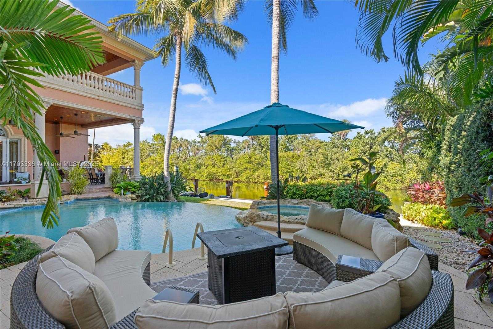 Small Image of 833 HARBOUR ISLE PLACE, North Palm Beach Number 11