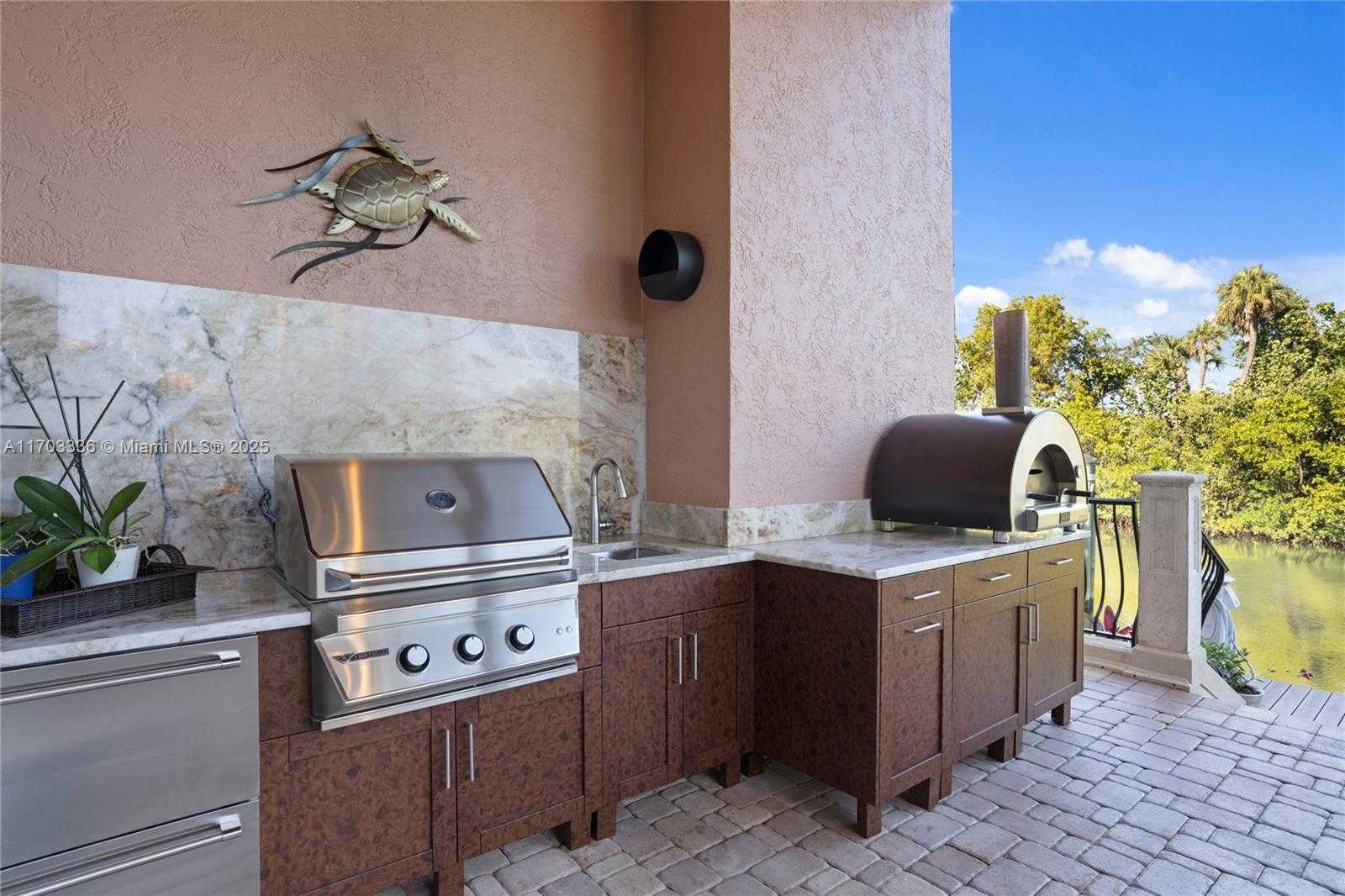 Small Image of 833 HARBOUR ISLE PLACE, North Palm Beach Number 12