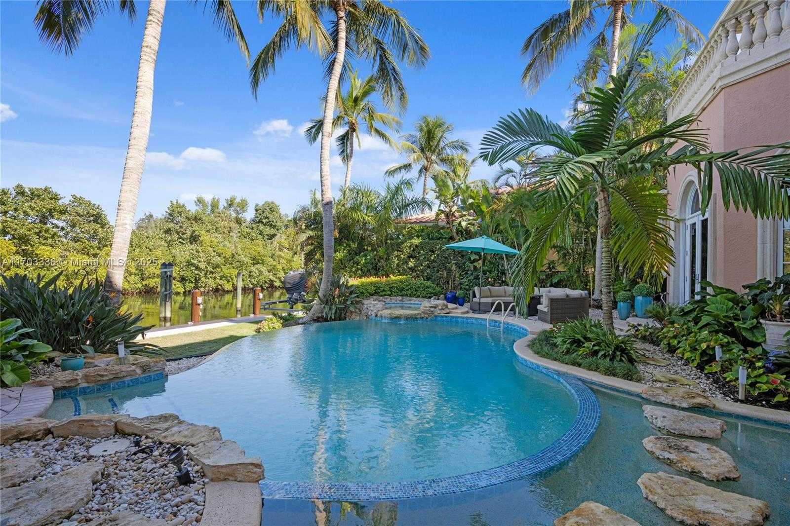 Small Image of 833 HARBOUR ISLE PLACE, North Palm Beach Number 17