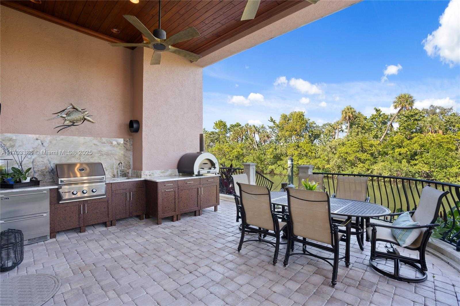 Small Image of 833 HARBOUR ISLE PLACE, North Palm Beach Number 18