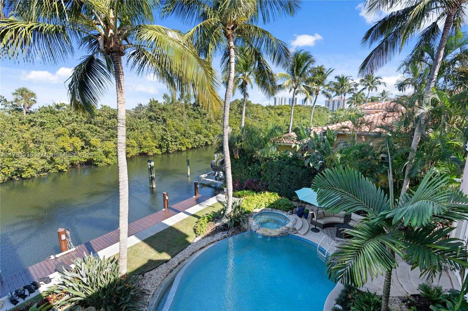Small Image of 833 HARBOUR ISLE PLACE, North Palm Beach Number 54
