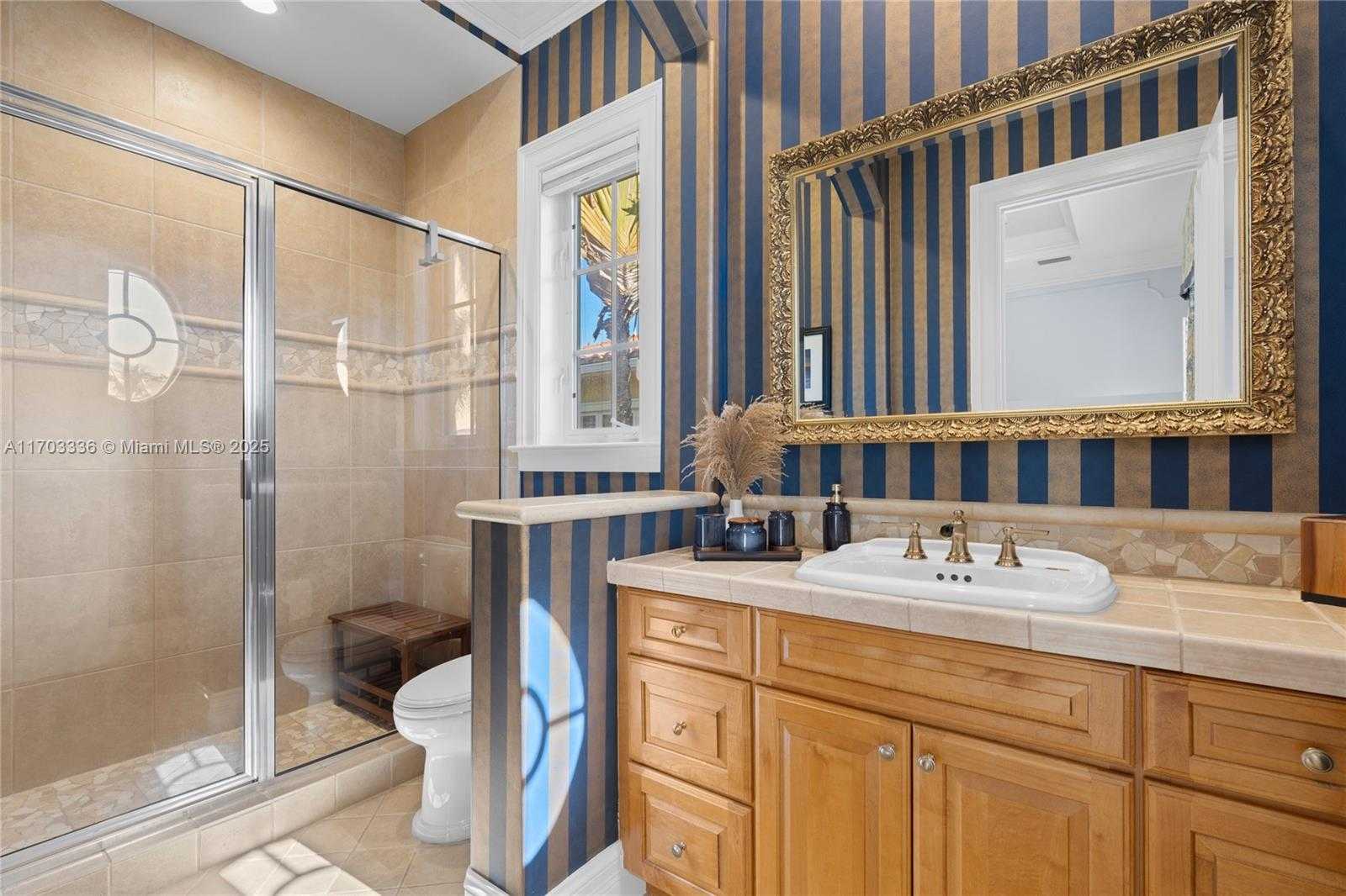 Small Image of 833 HARBOUR ISLE PLACE, North Palm Beach Number 69
