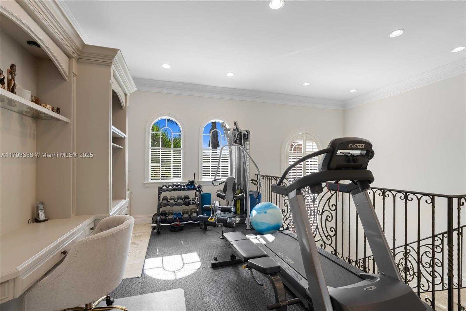 Small Image of 833 HARBOUR ISLE PLACE, North Palm Beach Number 76