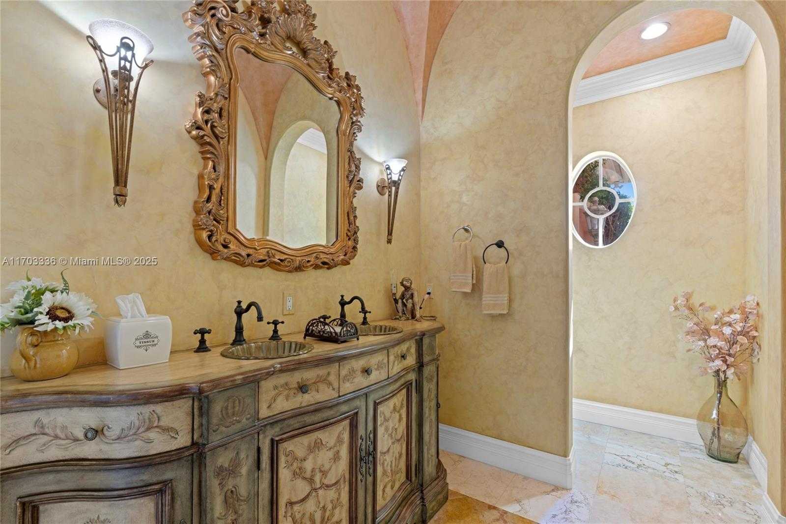 Small Image of 833 HARBOUR ISLE PLACE, North Palm Beach Number 78