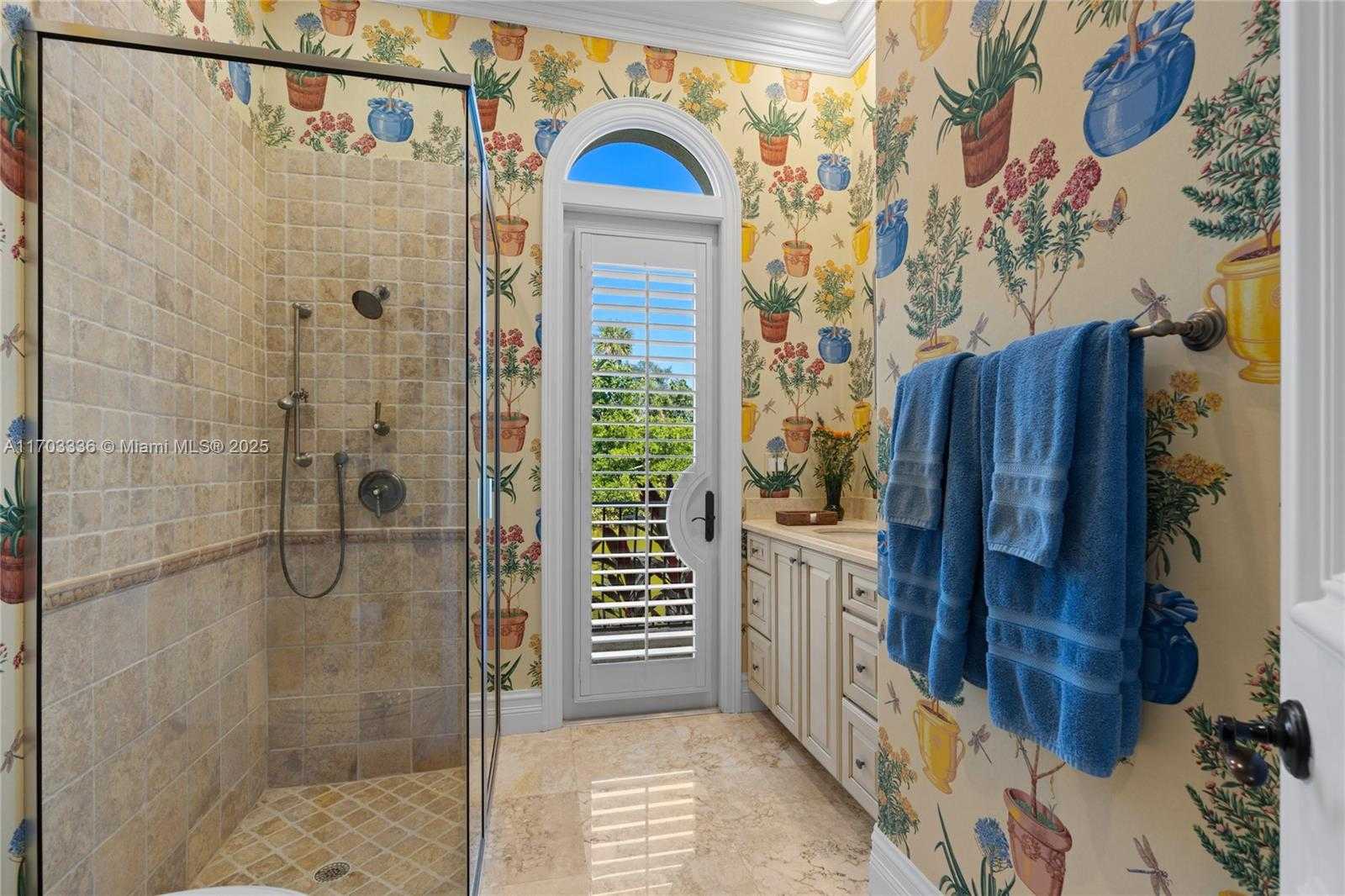Small Image of 833 HARBOUR ISLE PLACE, North Palm Beach Number 79