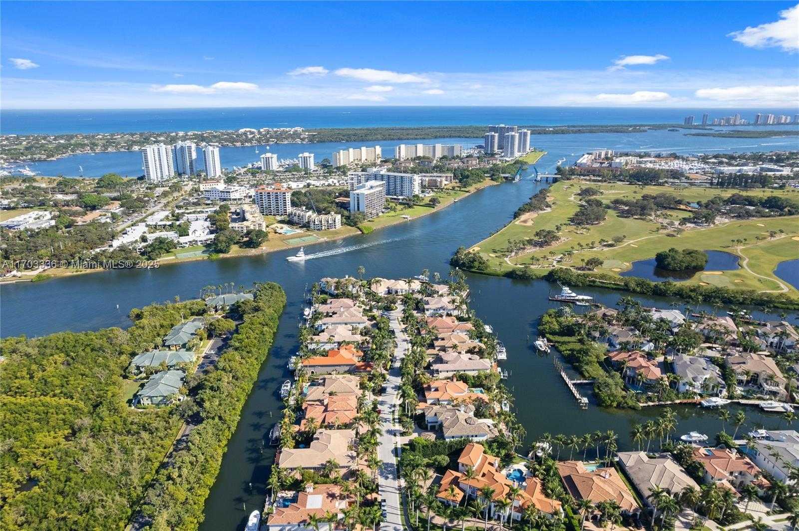 Small Image of 833 HARBOUR ISLE PLACE, North Palm Beach Number 93