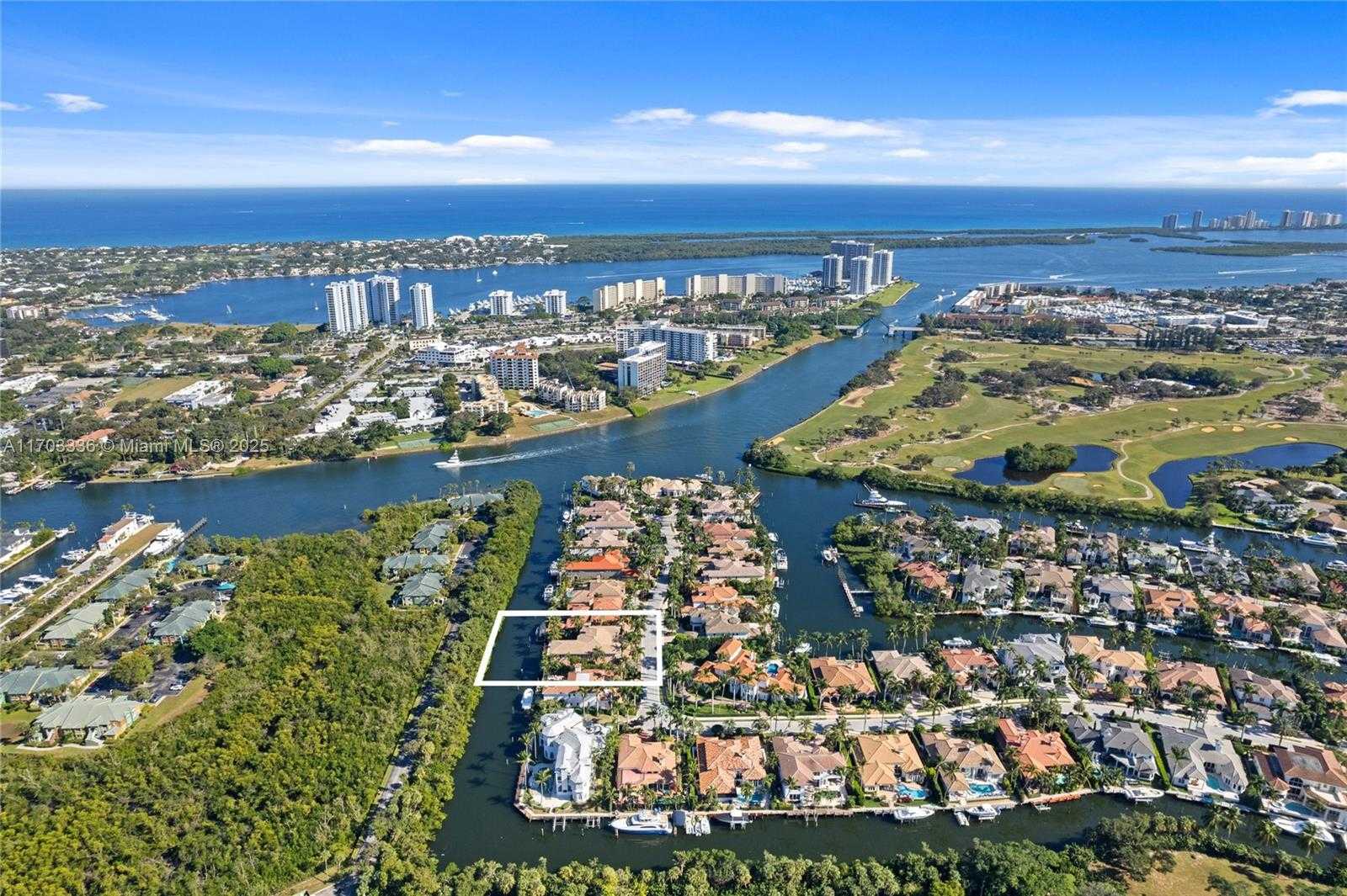 Small Image of 833 HARBOUR ISLE PLACE, North Palm Beach Number 95