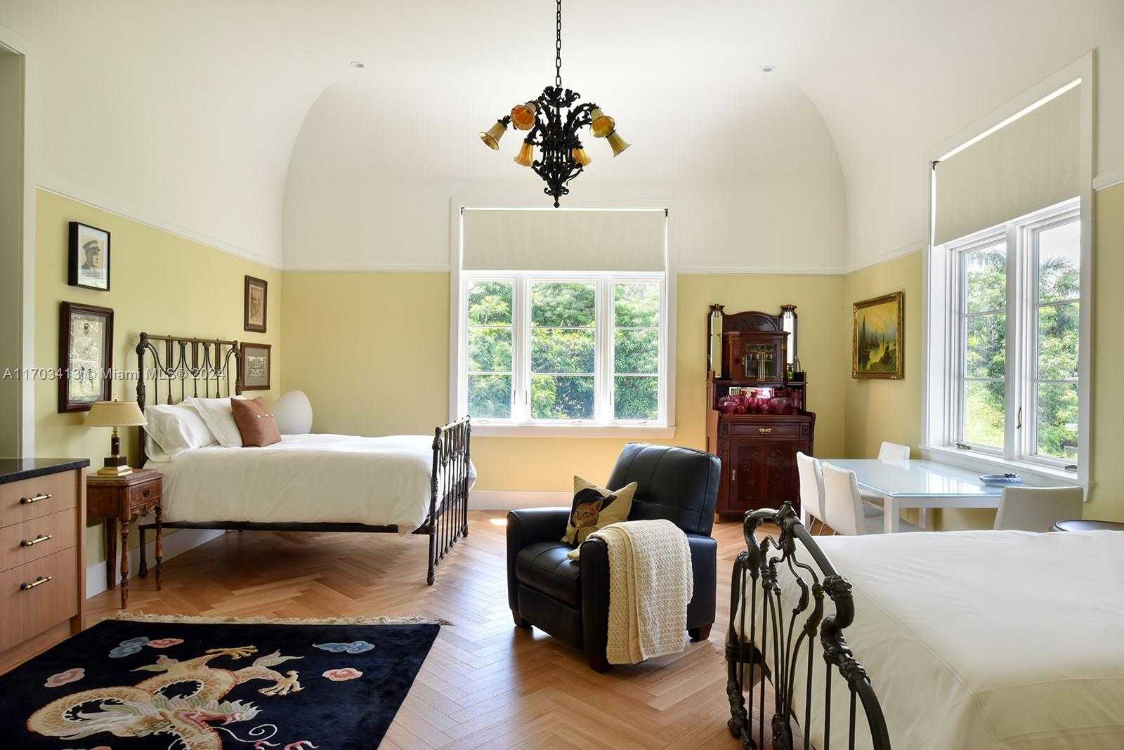 Small Image of 5771 SOUTH WEST 94TH ST, Pinecrest Number 16