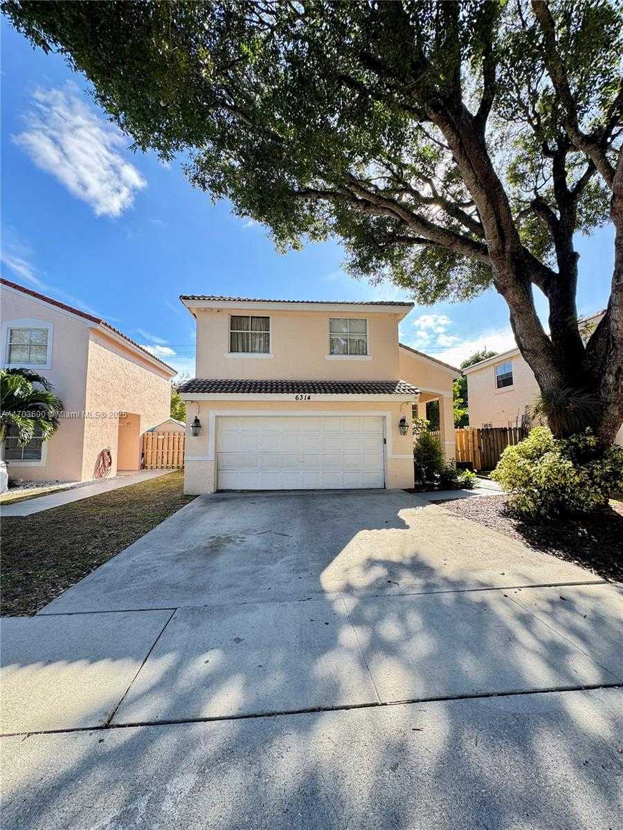 Small Image of 6314 DUVAL DR, Margate Number 5