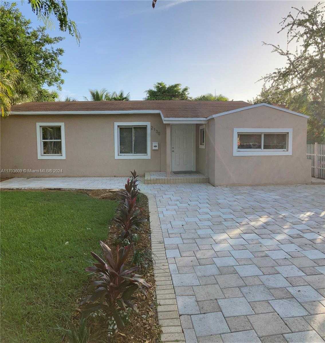 Small Image of 2130 VERDUN DR, Miami Beach Number 6