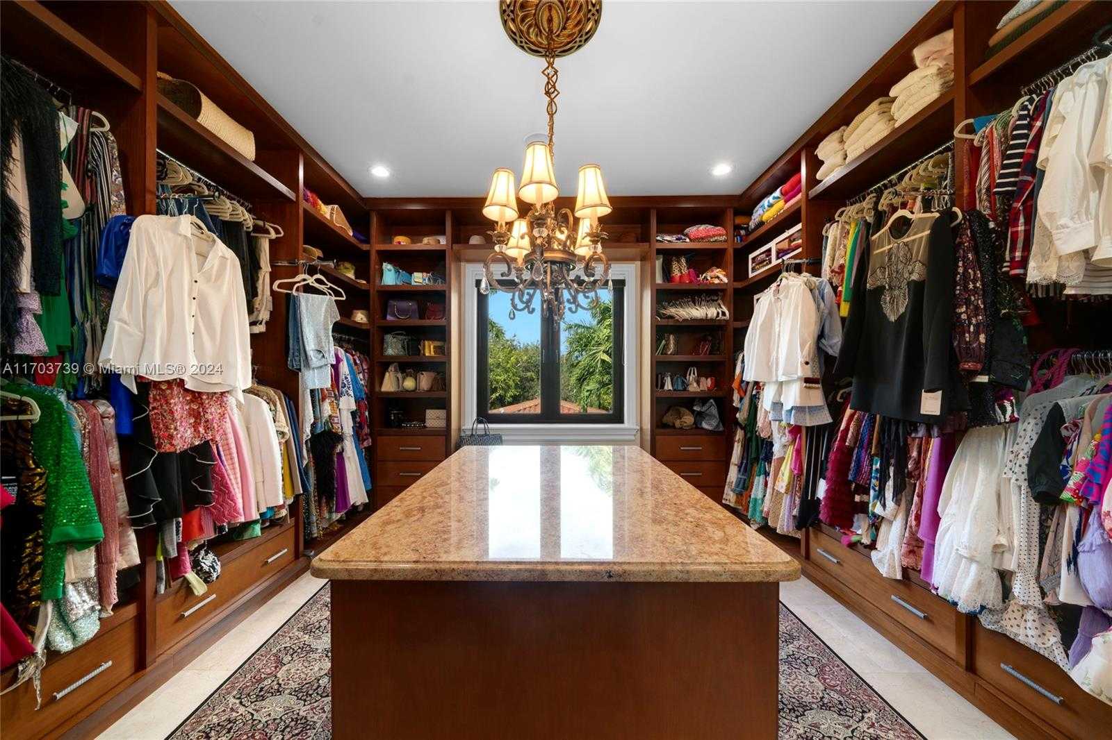 Small Image of 5935 MOSS RANCH RD, Pinecrest Number 33