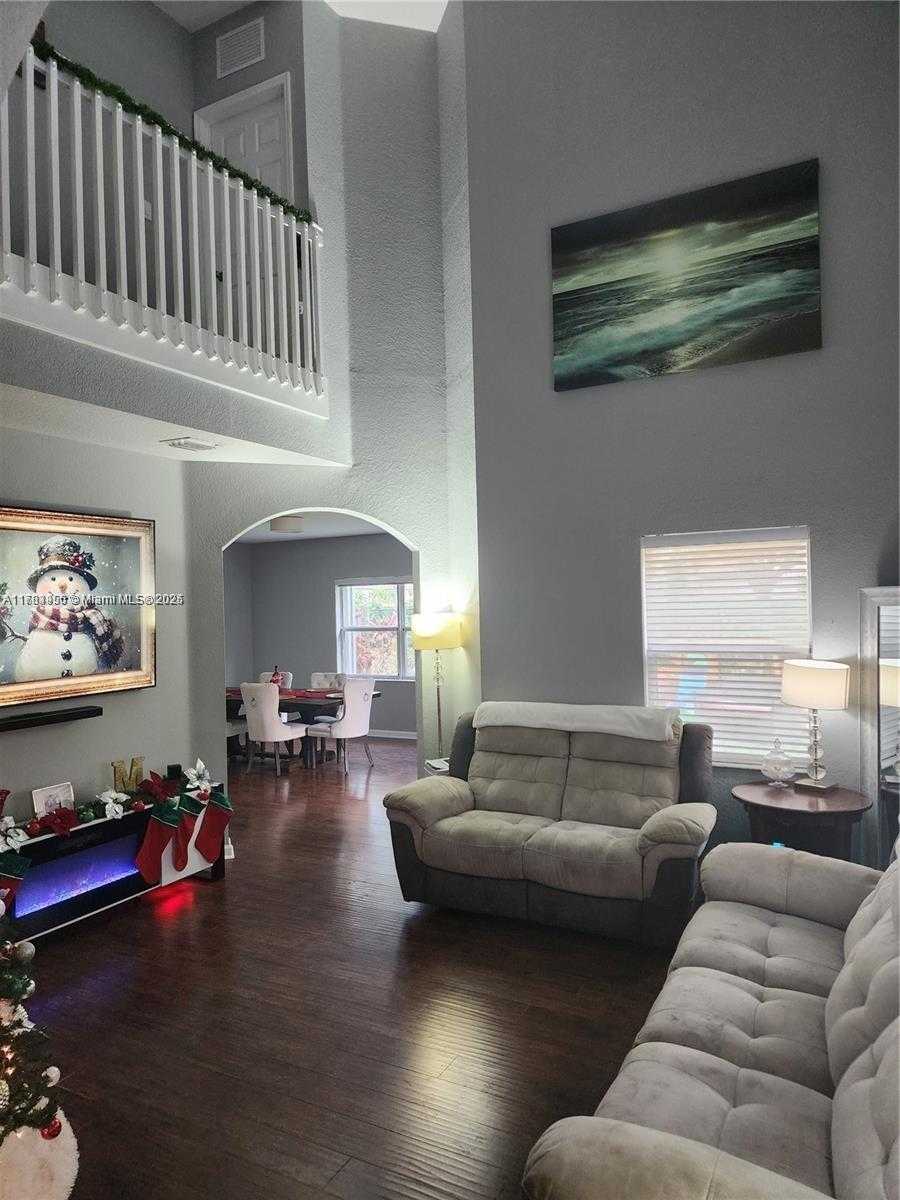 Small Image of 229 NORTH EAST 36TH TER, Homestead Number 6