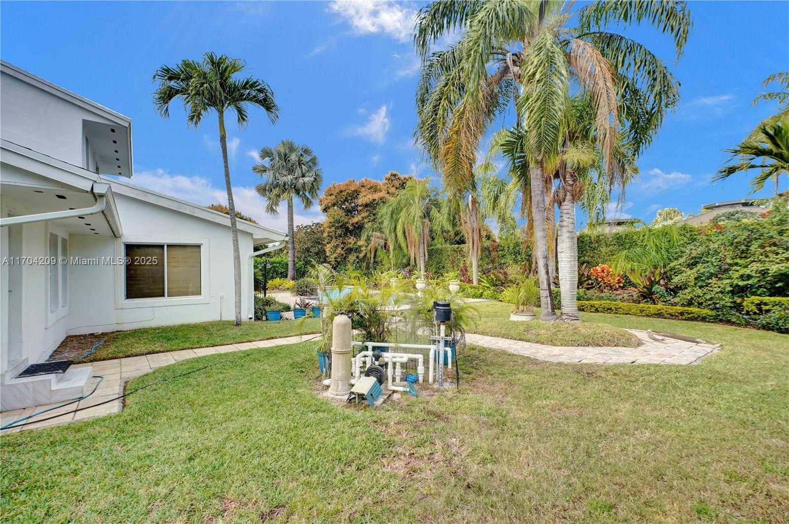 Small Image of 8221 SOUTH WEST 185TH TER, Cutler Bay Number 29