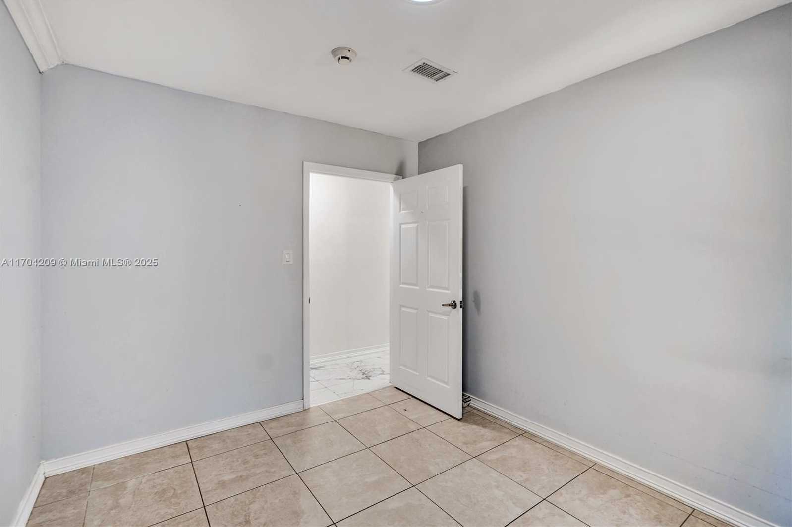 Small Image of 8221 SOUTH WEST 185TH TER, Cutler Bay Number 36