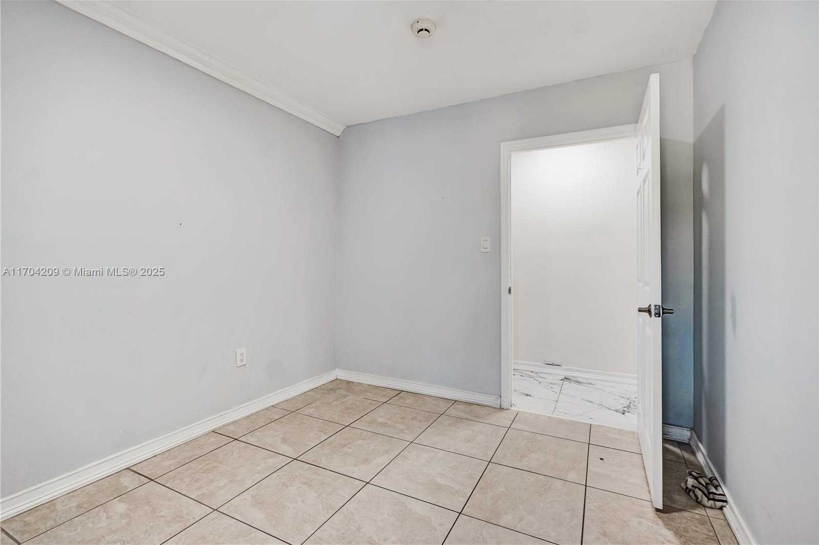 Small Image of 8221 SOUTH WEST 185TH TER, Cutler Bay Number 37