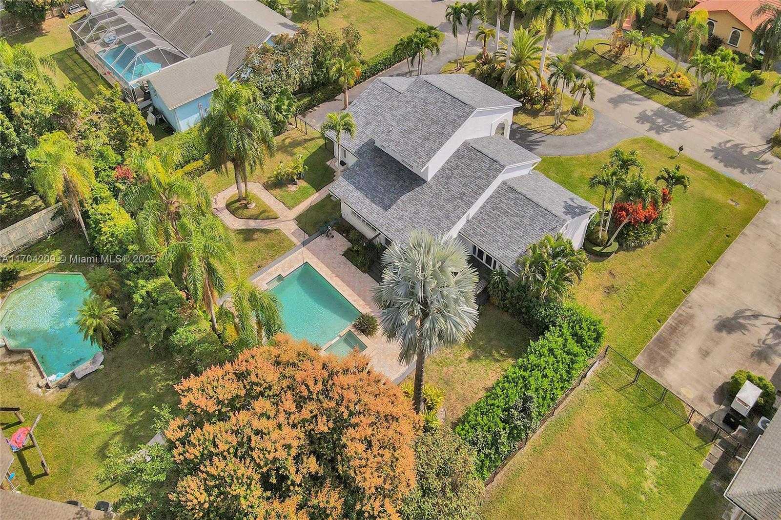Small Image of 8221 SOUTH WEST 185TH TER, Cutler Bay Number 59
