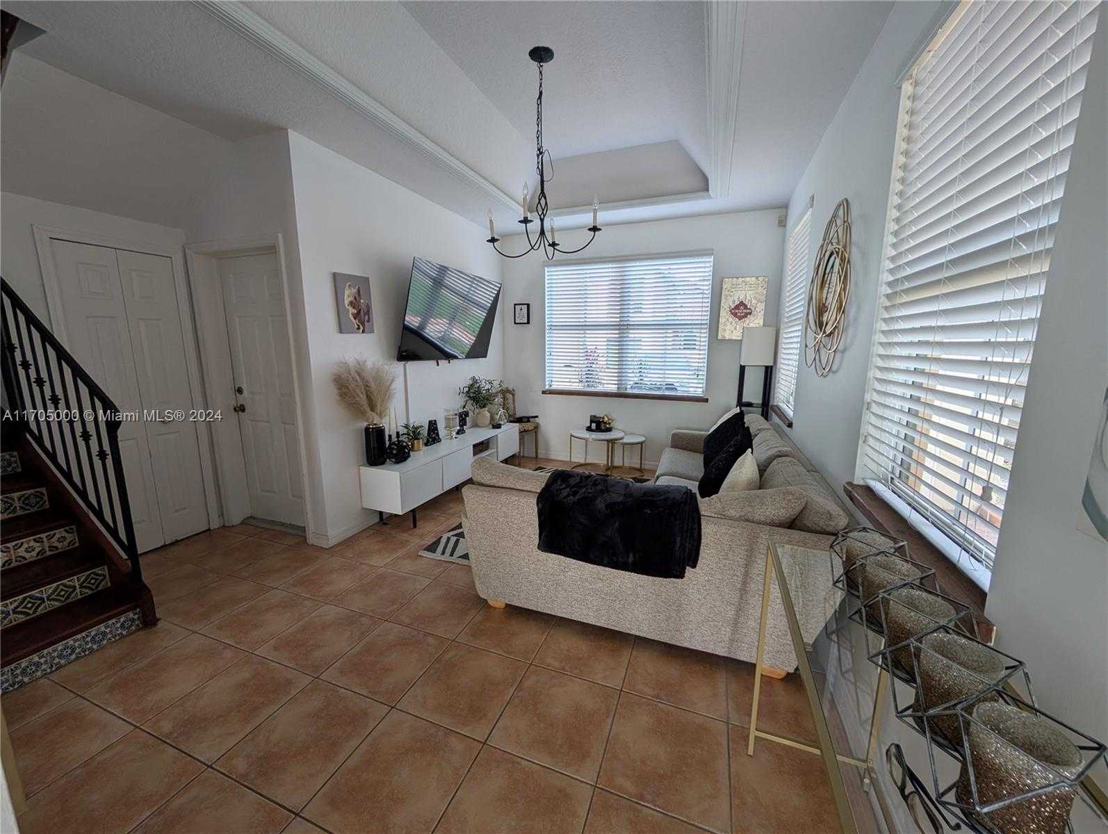 Small Image of 14391, Miami Lakes Number 3