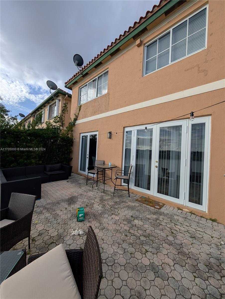 Small Image of 14391, Miami Lakes Number 6