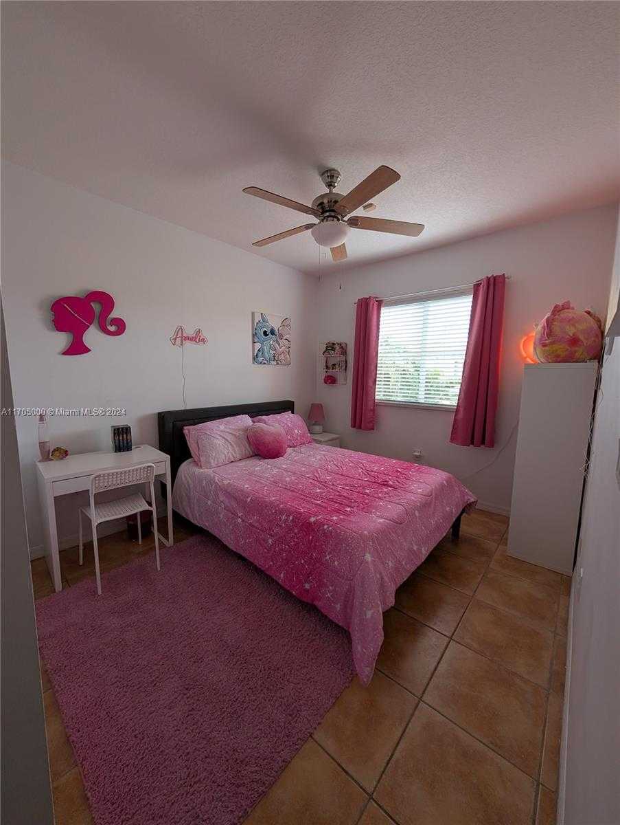 Small Image of 14391, Miami Lakes Number 7