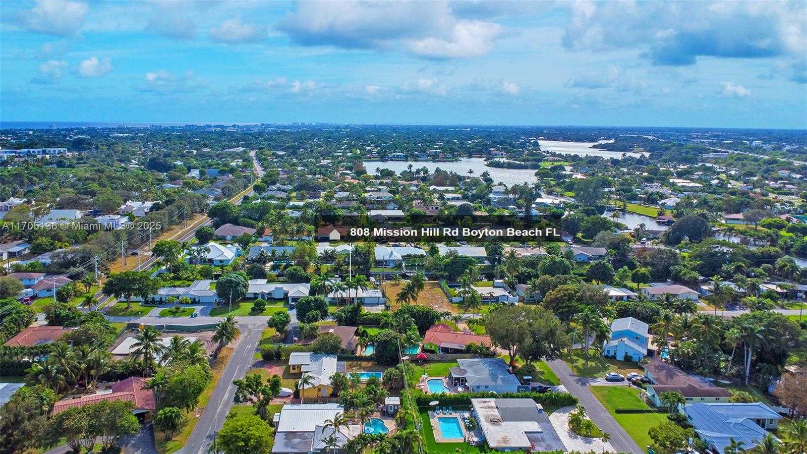 Small Image of 808 MISSION HILL RD, Boynton Beach Number 11