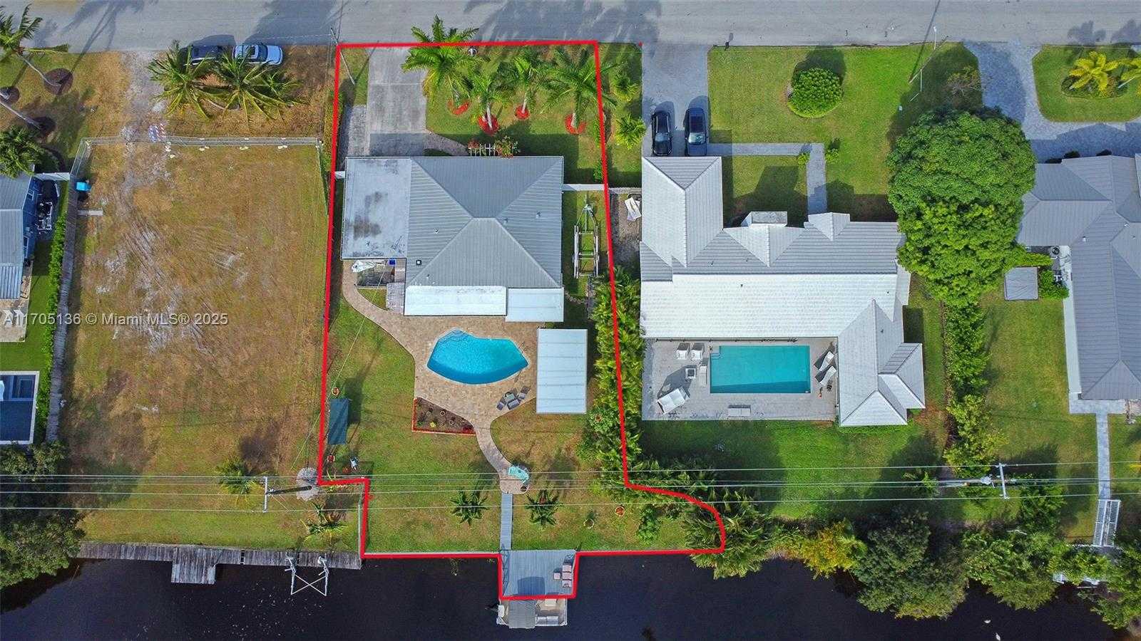 Small Image of 808 MISSION HILL RD, Boynton Beach Number 12