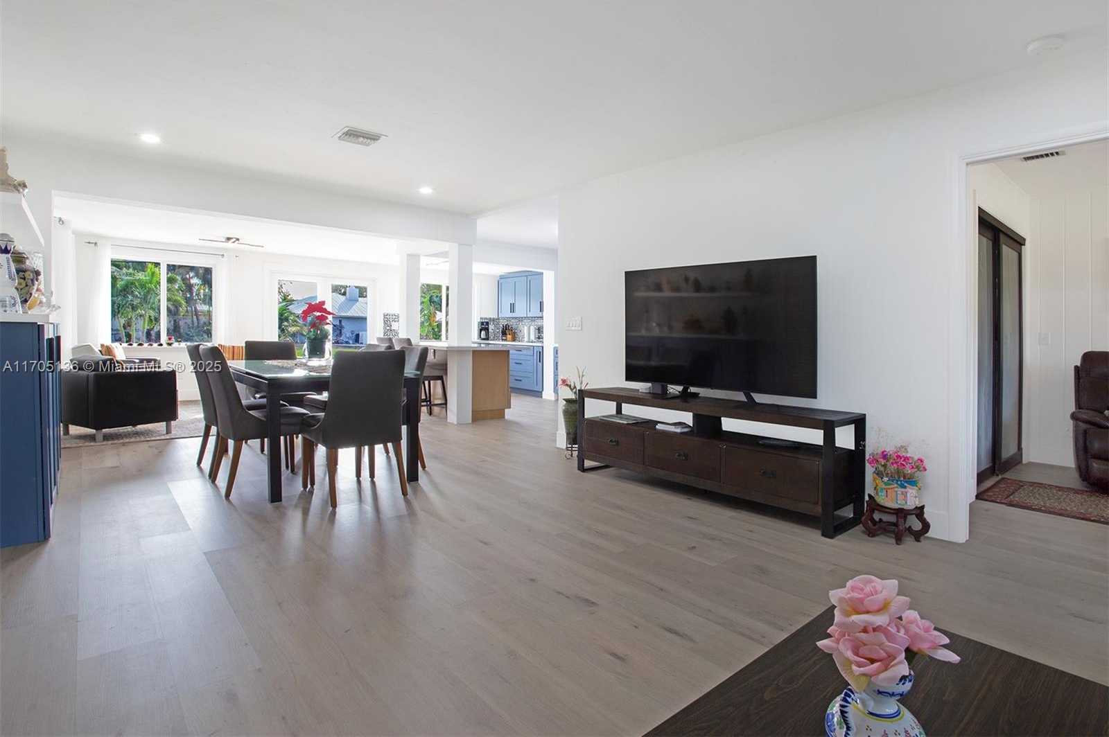Small Image of 808 MISSION HILL RD, Boynton Beach Number 19