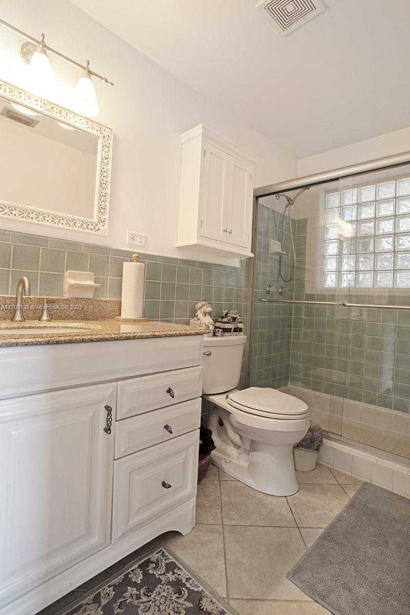 Small Image of 808 MISSION HILL RD, Boynton Beach Number 36