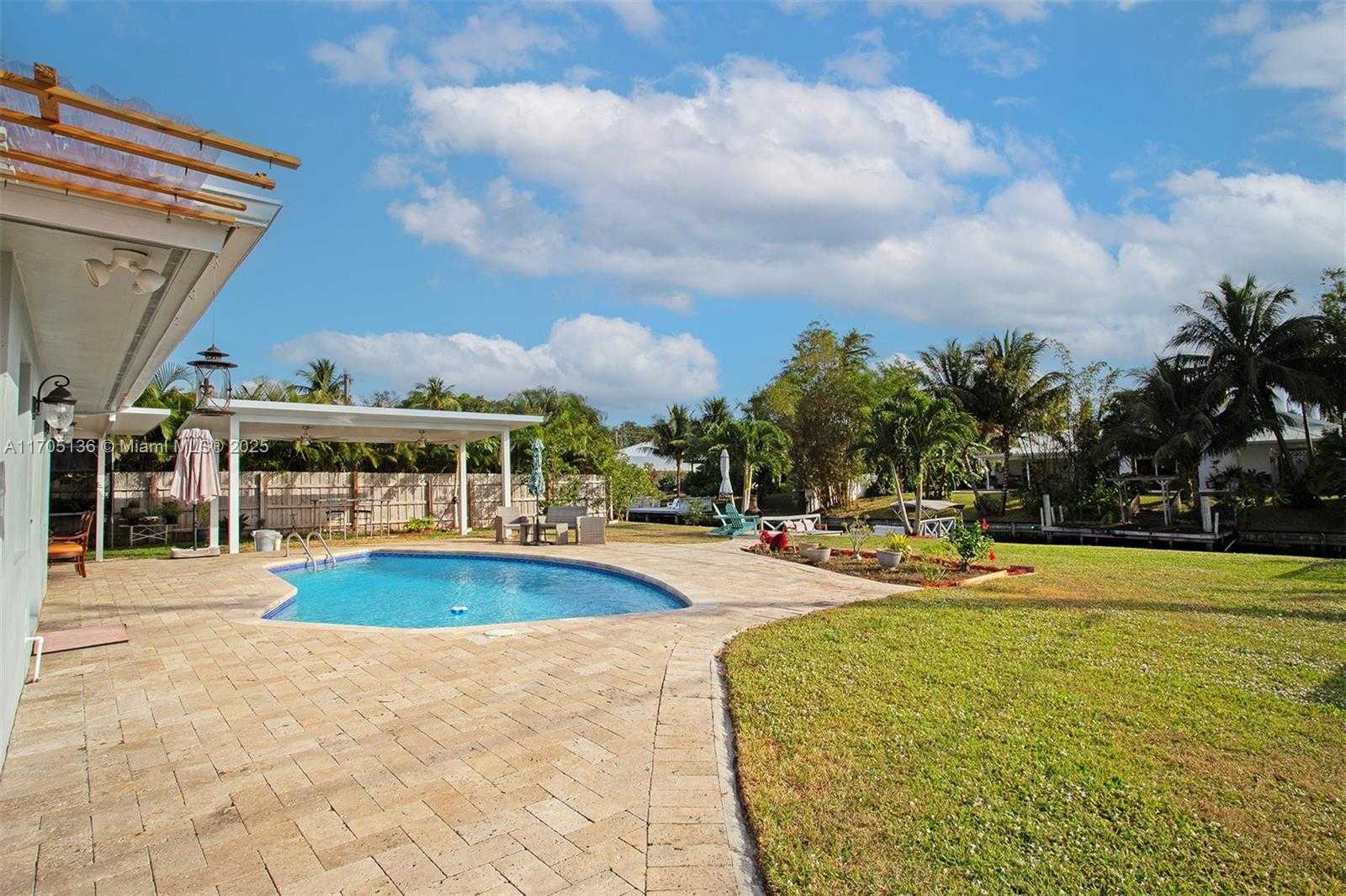 Small Image of 808 MISSION HILL RD, Boynton Beach Number 38