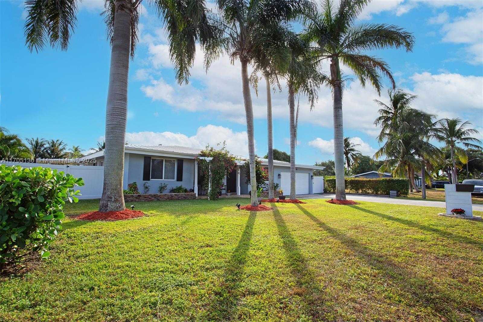 Small Image of 808 MISSION HILL RD, Boynton Beach Number 61