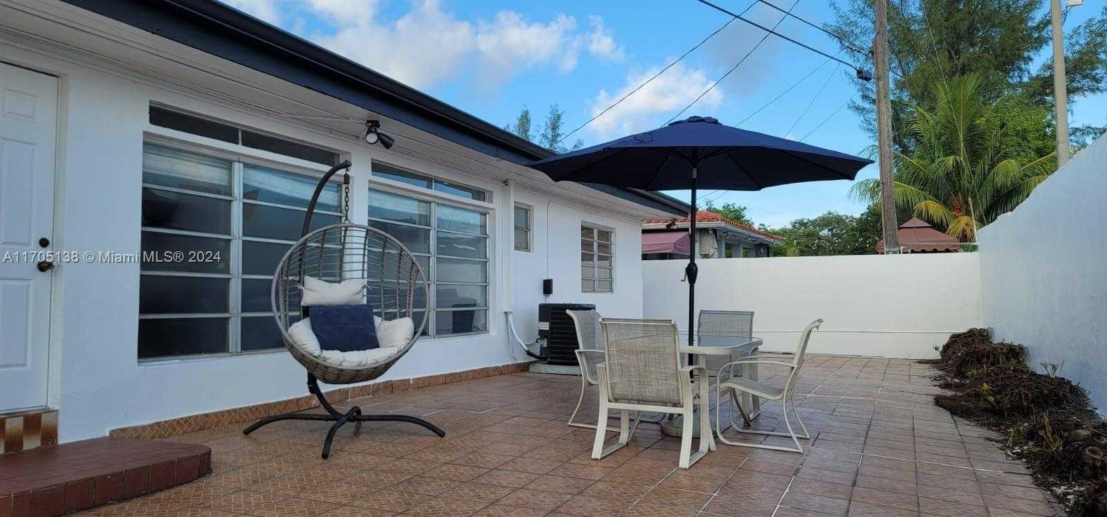 Small Image of Miami Number 3