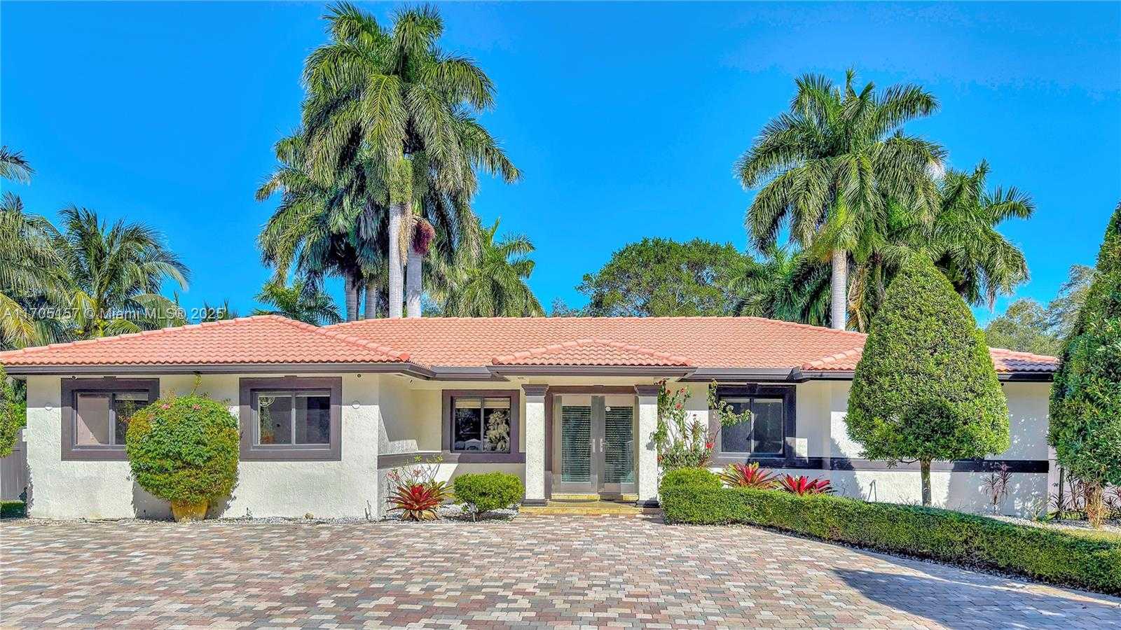 Small Image of 12301 SOUTH WEST 240TH ST, Homestead Number 2