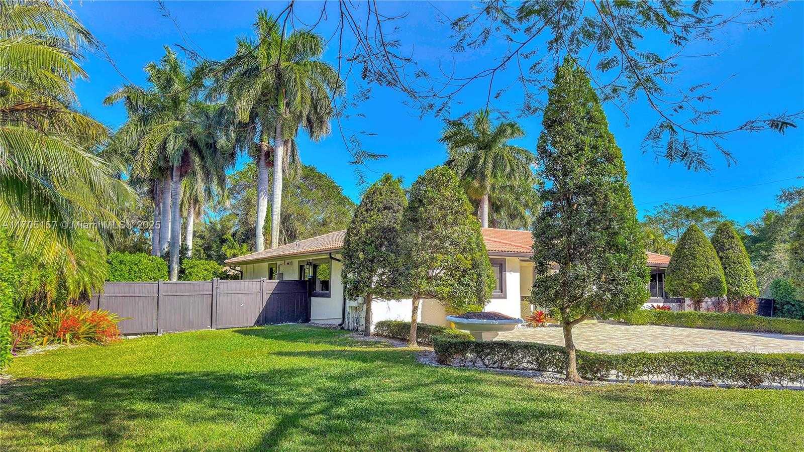 Small Image of 12301 SOUTH WEST 240TH ST, Homestead Number 35