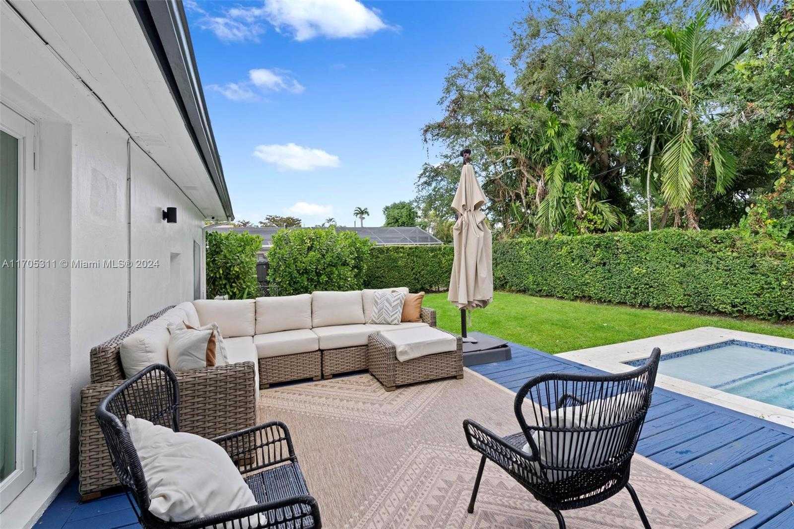 Small Image of 10601 NORTH EAST 2ND AVE, Miami Shores Number 23