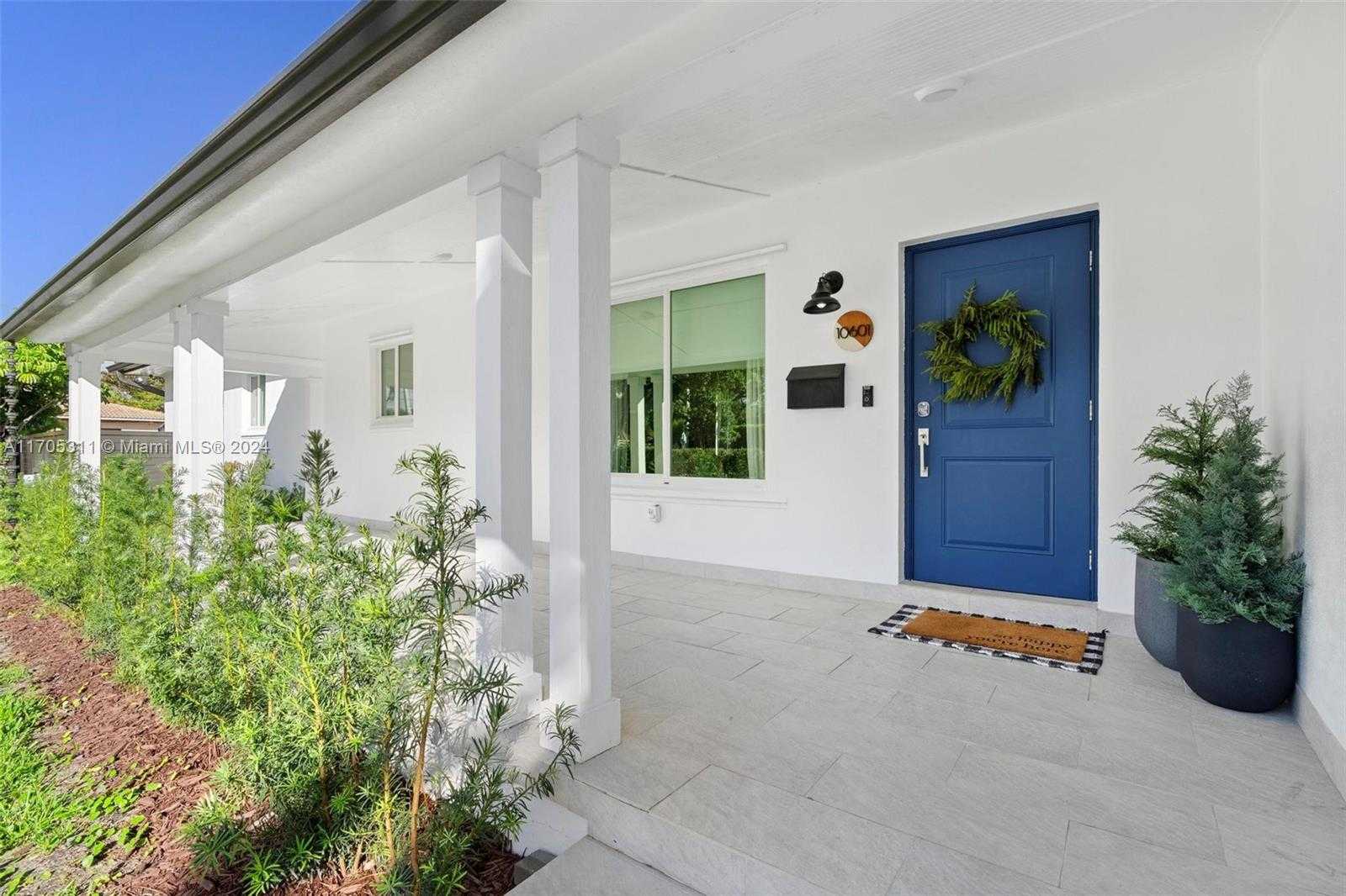 Small Image of 10601 NORTH EAST 2ND AVE, Miami Shores Number 4