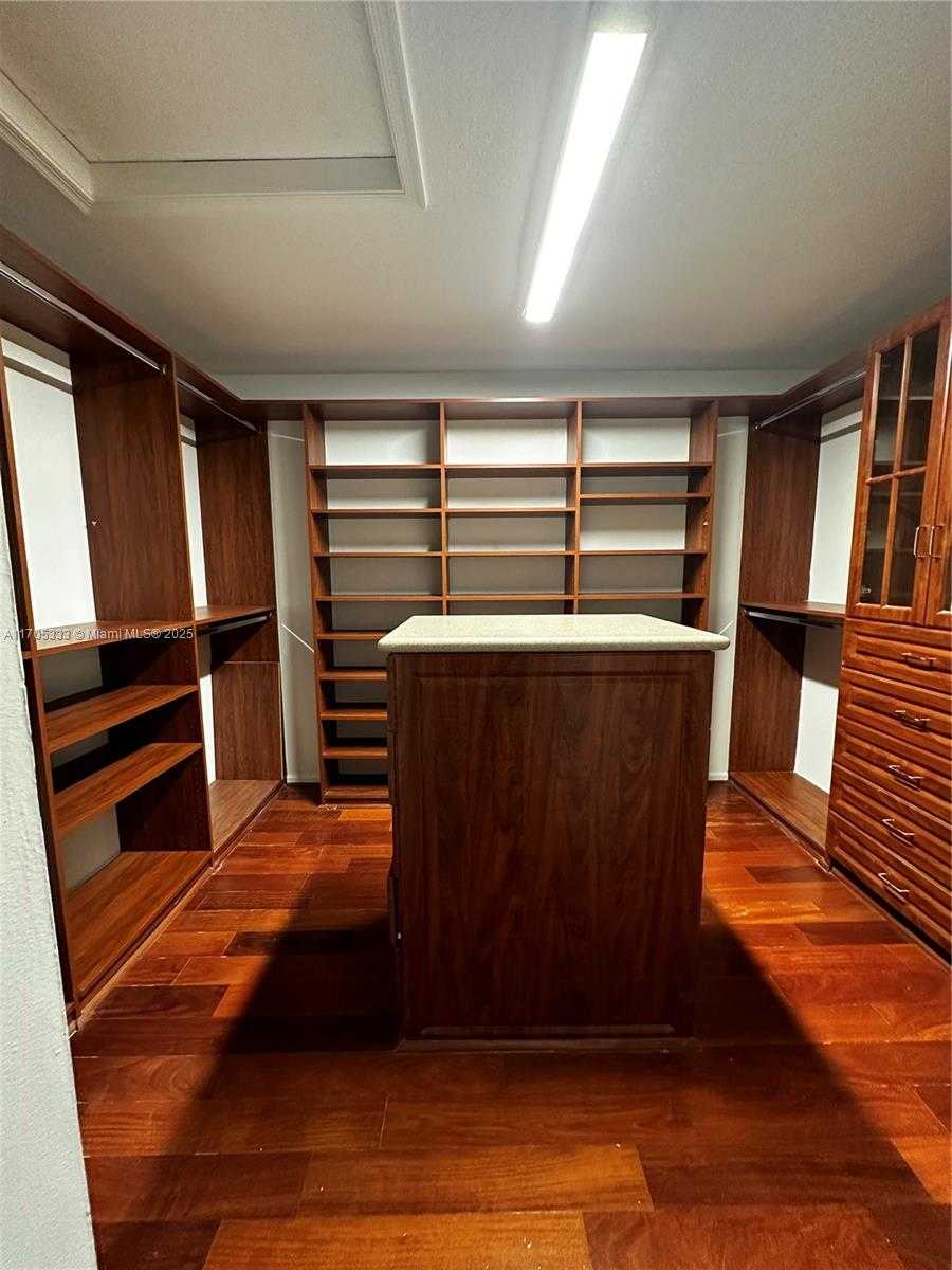 Small Image of 9741 ROCHE PL, Wellington Number 31