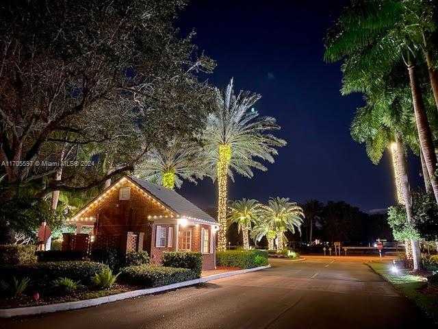 Small Image of 12040 NORTH EAGLE TRACE BLVD N, Coral Springs Number 2