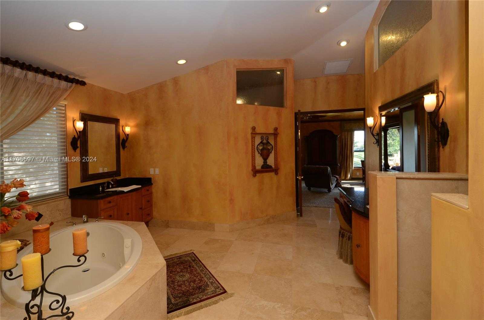 Small Image of 12040 NORTH EAGLE TRACE BLVD N, Coral Springs Number 27