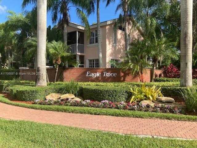 Small Image of 12040 NORTH EAGLE TRACE BLVD N, Coral Springs Number 4