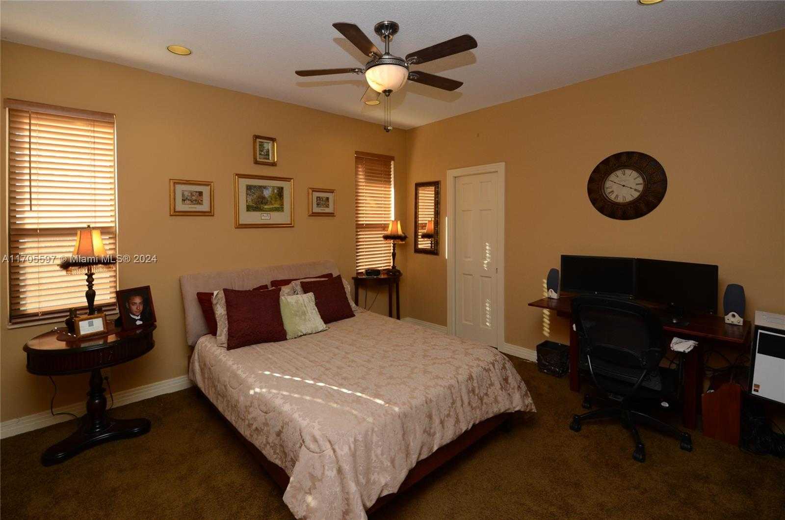 Small Image of 12040 NORTH EAGLE TRACE BLVD N, Coral Springs Number 40