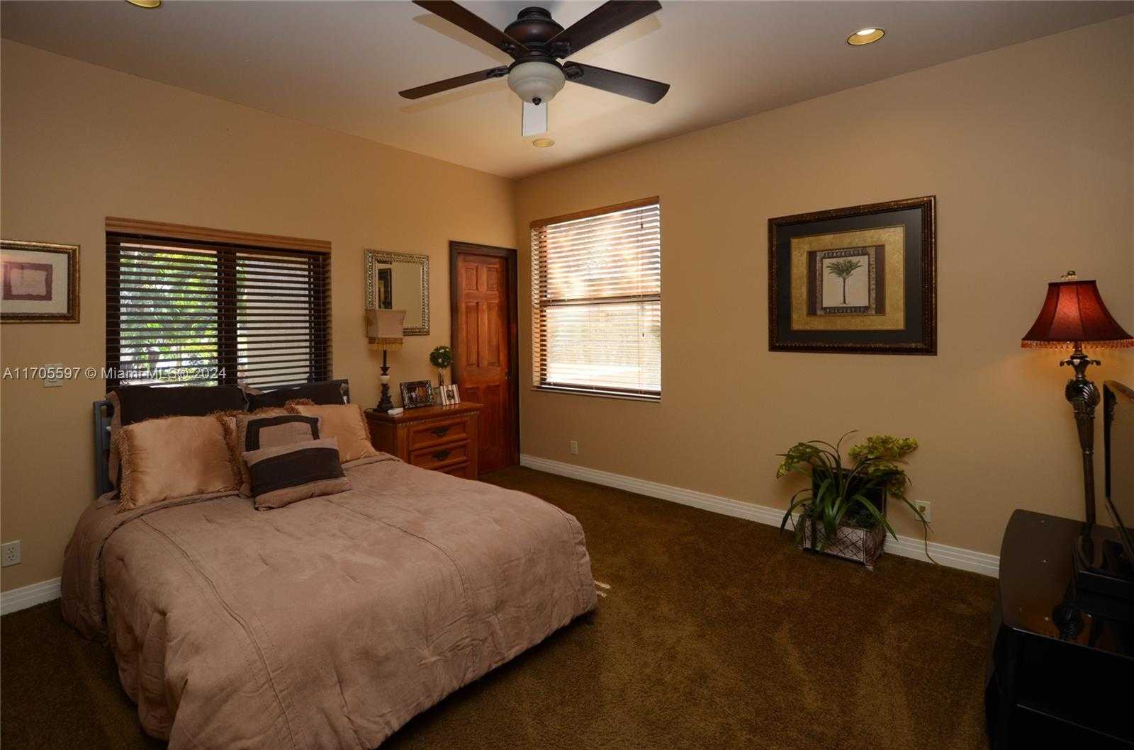 Small Image of 12040 NORTH EAGLE TRACE BLVD N, Coral Springs Number 41