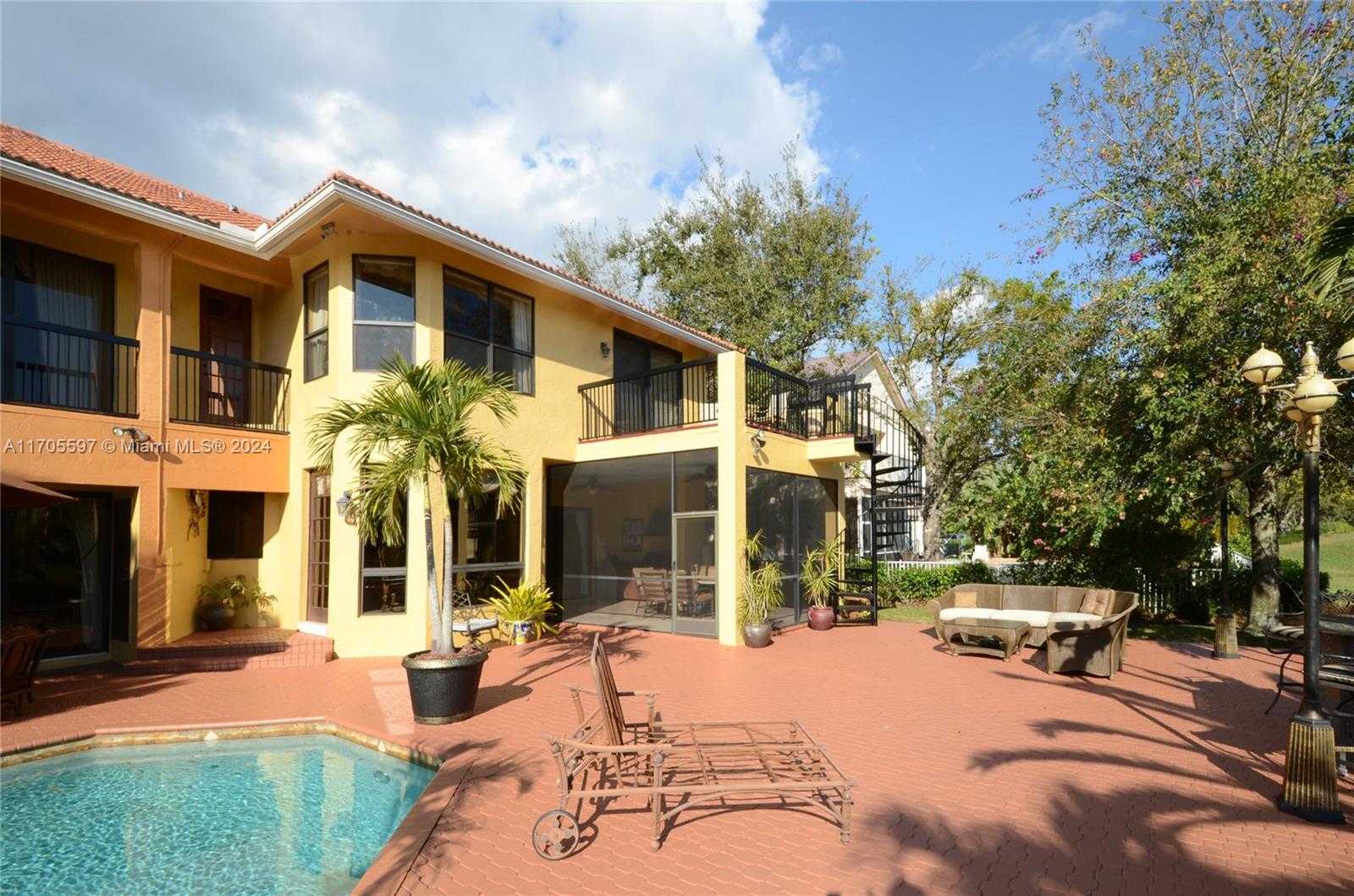 Small Image of 12040 NORTH EAGLE TRACE BLVD N, Coral Springs Number 50