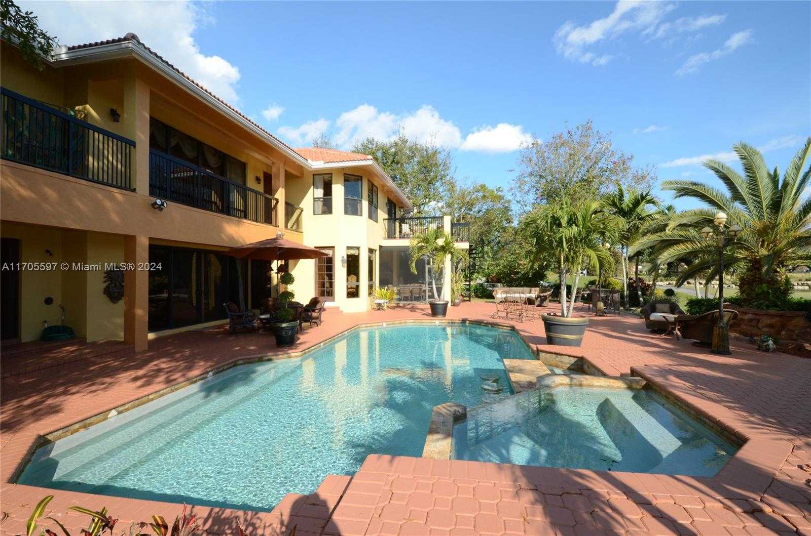 Small Image of 12040 NORTH EAGLE TRACE BLVD N, Coral Springs Number 51