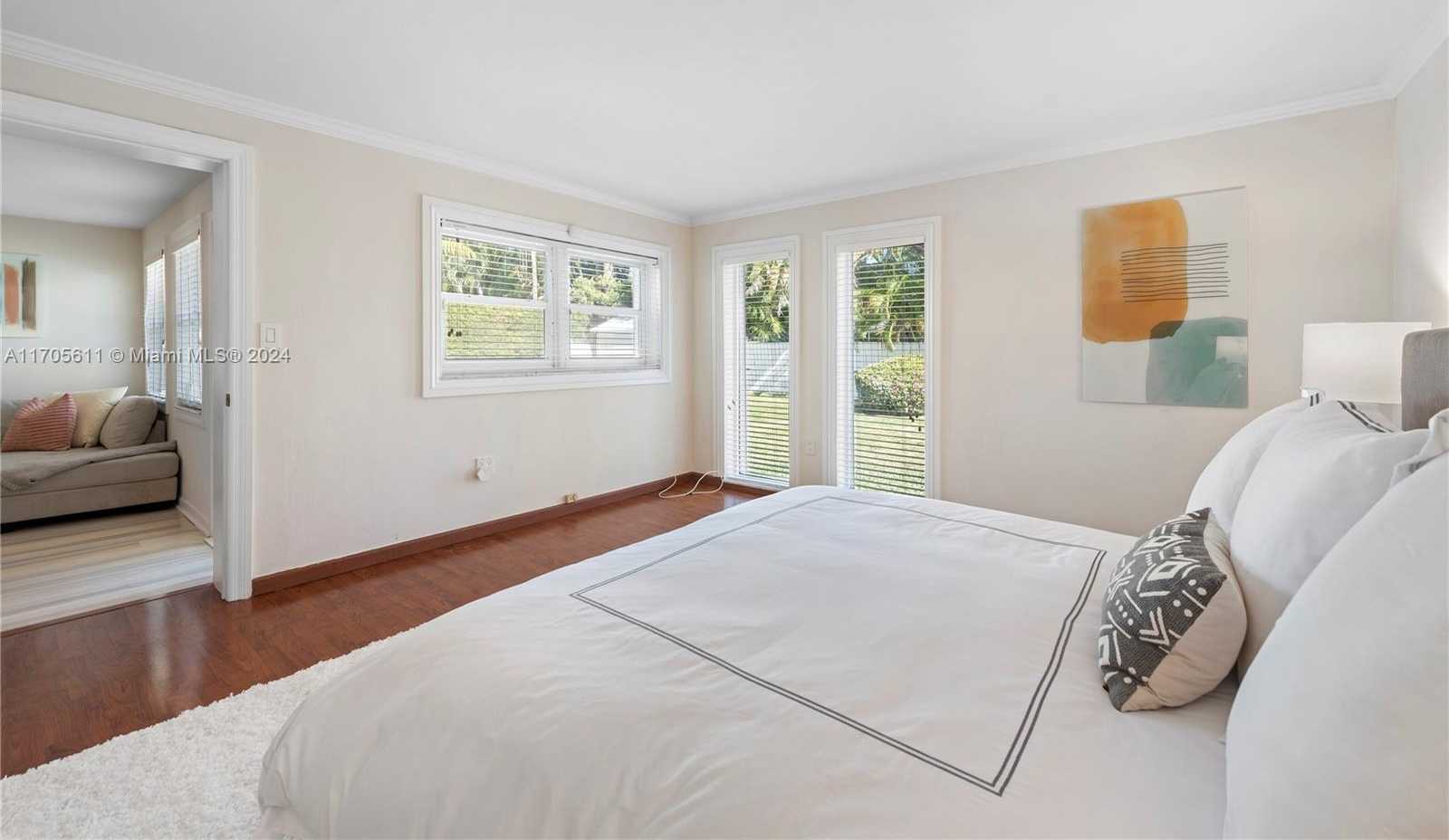 Small Image of 5371 NORTH BAY RD, Miami Beach Number 14