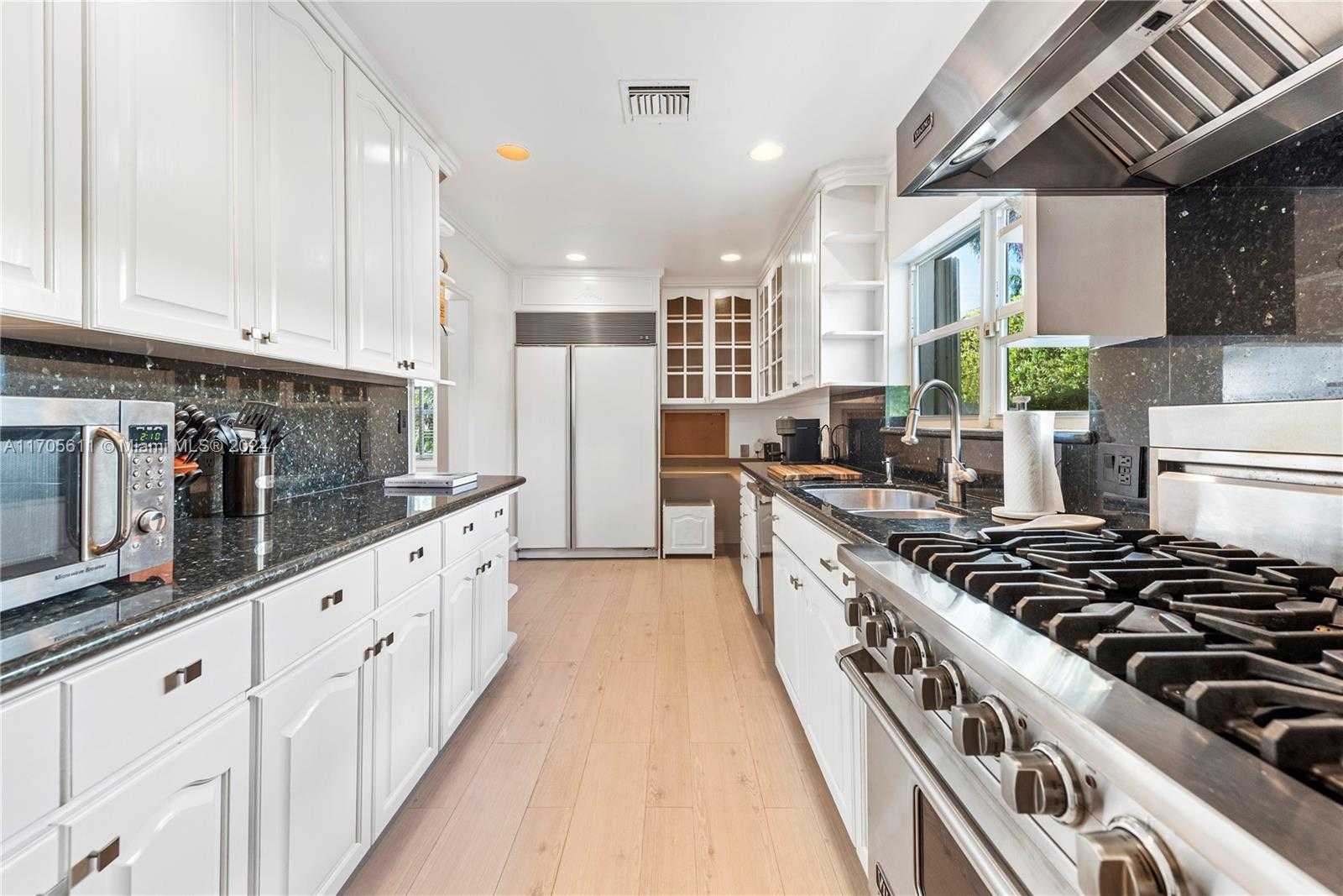 Small Image of 5371 NORTH BAY RD, Miami Beach Number 5