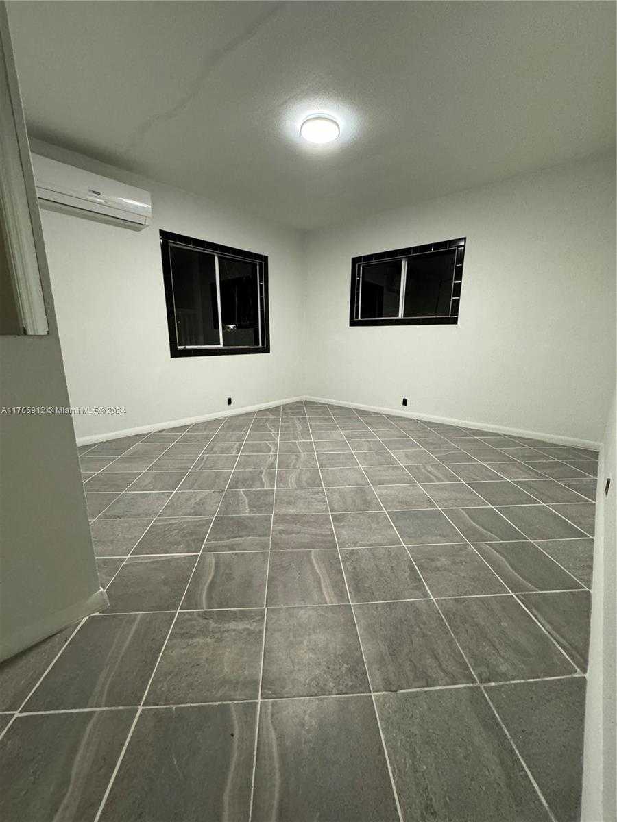 Small Image of 21511 NORTH WEST 3RD ST, Pembroke Pines Number 14