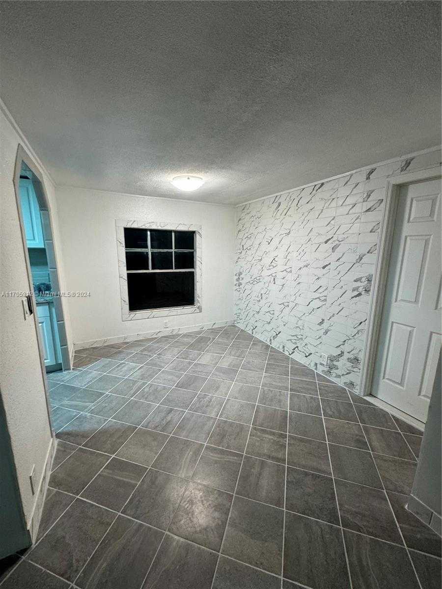 Small Image of 21511 NORTH WEST 3RD ST, Pembroke Pines Number 15