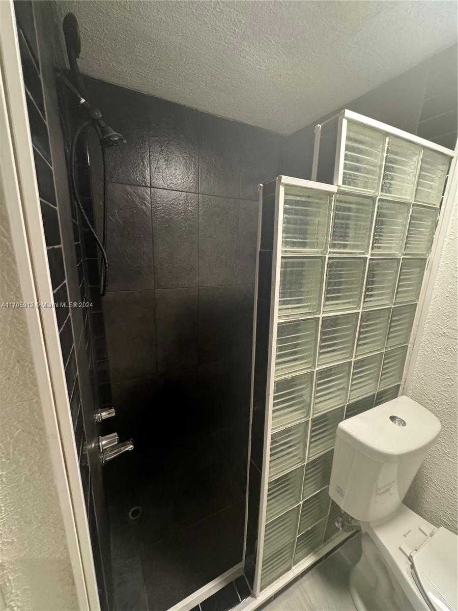Small Image of 21511 NORTH WEST 3RD ST, Pembroke Pines Number 22