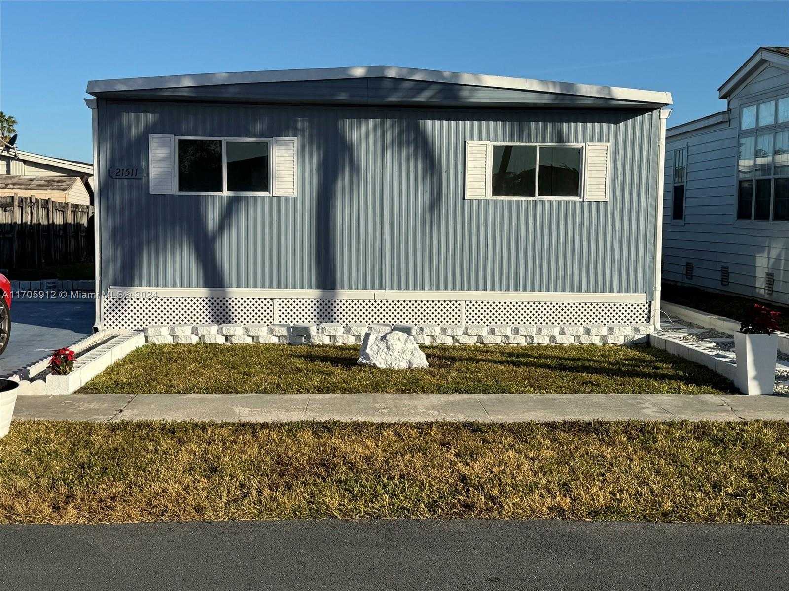 Small Image of 21511 NORTH WEST 3RD ST, Pembroke Pines Number 7
