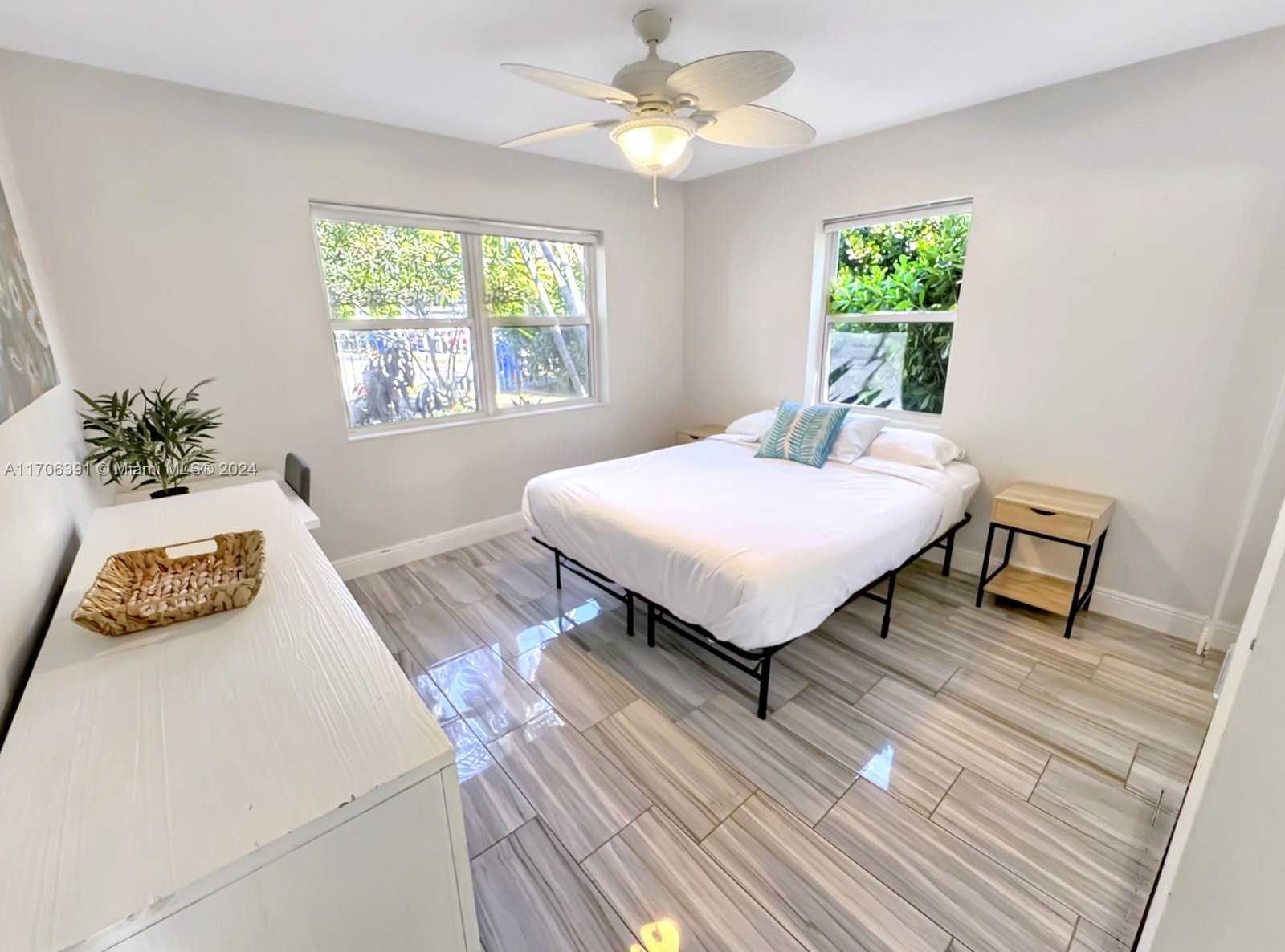 Small Image of 1820 SOUTH WEST 11TH CT, Fort Lauderdale Number 23